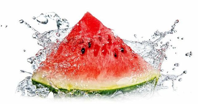 Watermelon is an ideal sweet berry for dieting. 